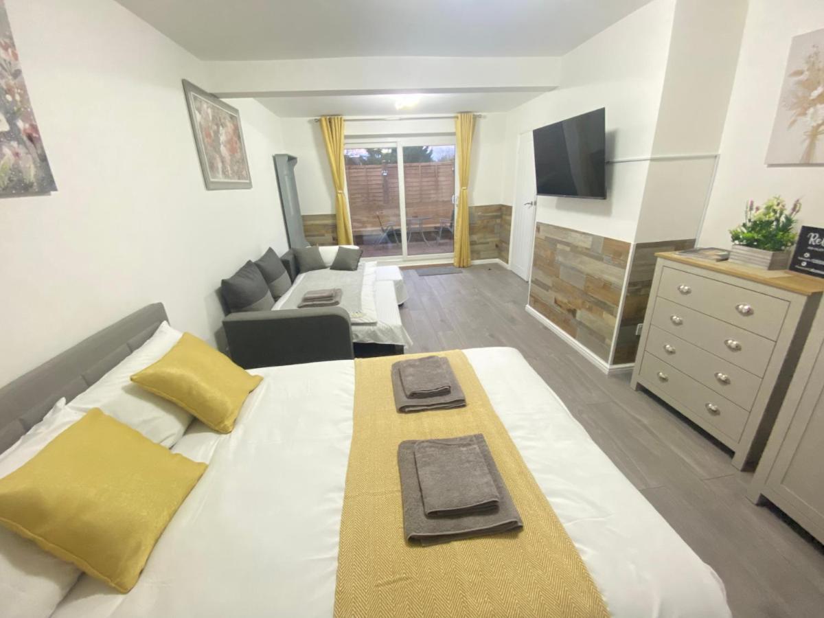 Gatwick Studio Horley Ngoại thất bức ảnh